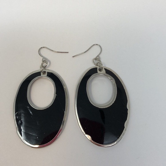 Black with silver tone drop earrings - Picture 5 of 7